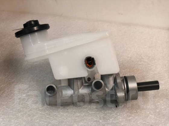 Главный тормозной цилиндр 47201-52042 47201-52042