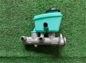 Главный тормозной цилиндр 47201-3D350 47201-3D350